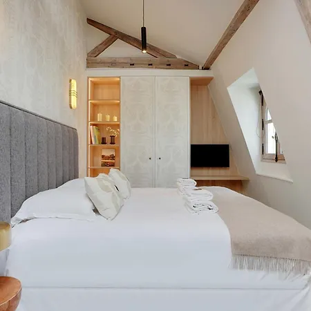 New - 2p - Place-vendome Appartement *
