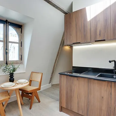 New - 2p - Place-vendome Париж