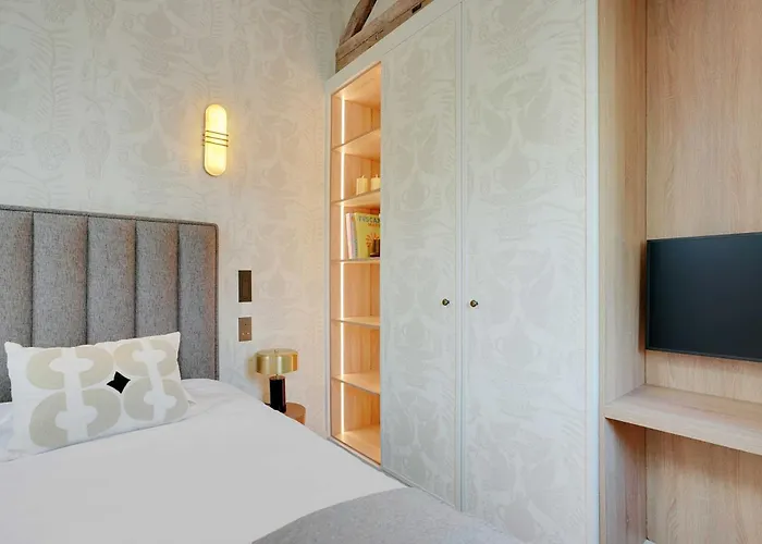 New - 2p - Place-vendome * Париж